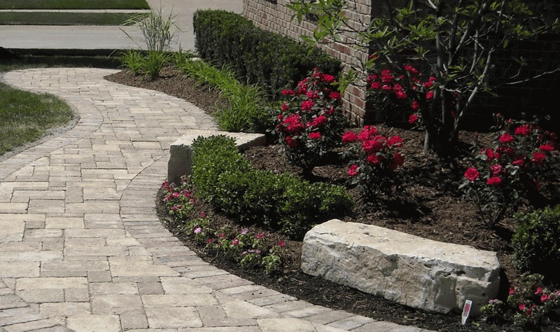 Bloomfield Hills Brick Paver Walkway 