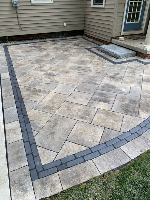 Beautiful Curved Paver Patio in Backyard of Troy, Michigan Home 