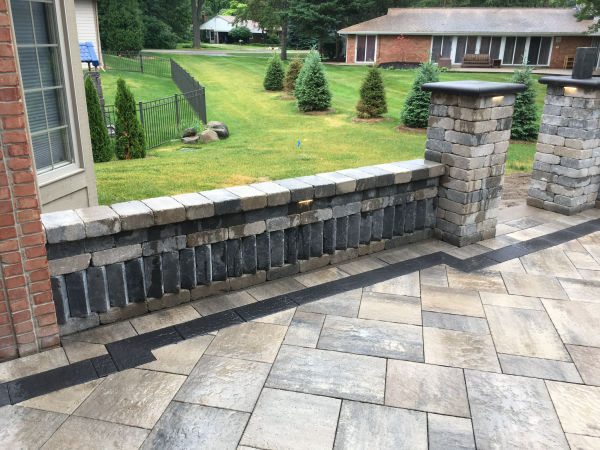 oakland township michigan stone paver raised patio
