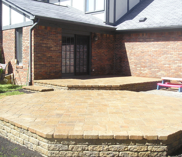 brick patio in Farmington Hill Michigan